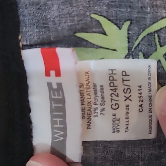 White Cross women's XS scrub top - Picture 2 of 4